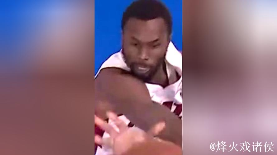 唐斯单手隔扣领衔12月10日五佳球 唐斯单手隔扣领衔12月10日五佳球