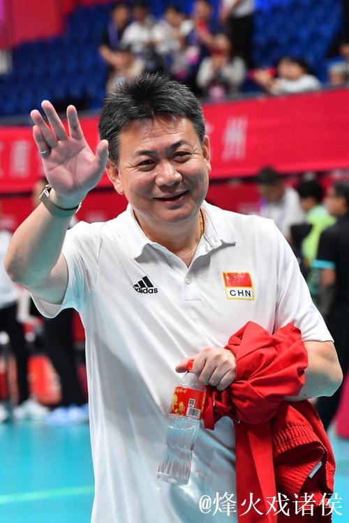 专访｜23年后再执教上海女排，蔡斌：做好过程才有好结果